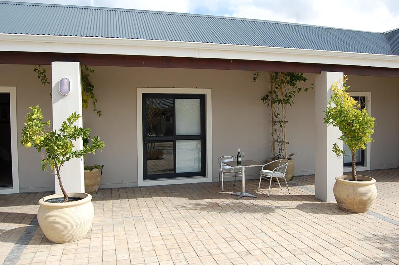 בית הארחה לאנגבאן 	Longacre Olive & Vineyard Estate מראה חיצוני תמונה