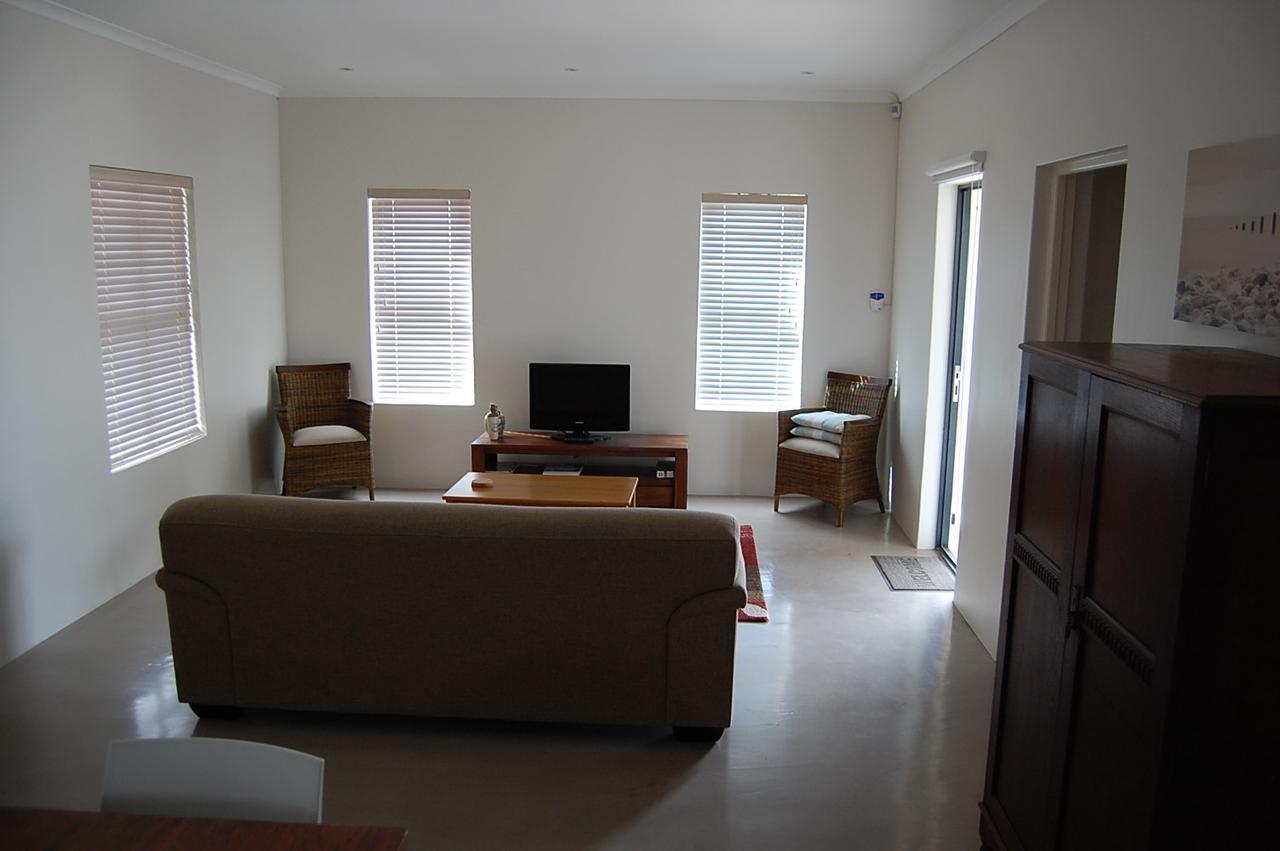 בית הארחה לאנגבאן 	Longacre Olive & Vineyard Estate מראה חיצוני תמונה