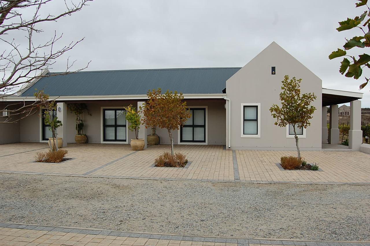 בית הארחה לאנגבאן 	Longacre Olive & Vineyard Estate מראה חיצוני תמונה